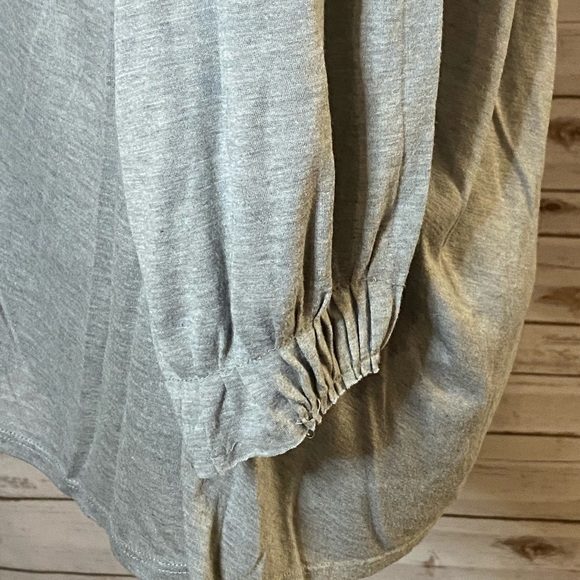 Soft Joie gray peasant top Size Small - Picture 5 of 7